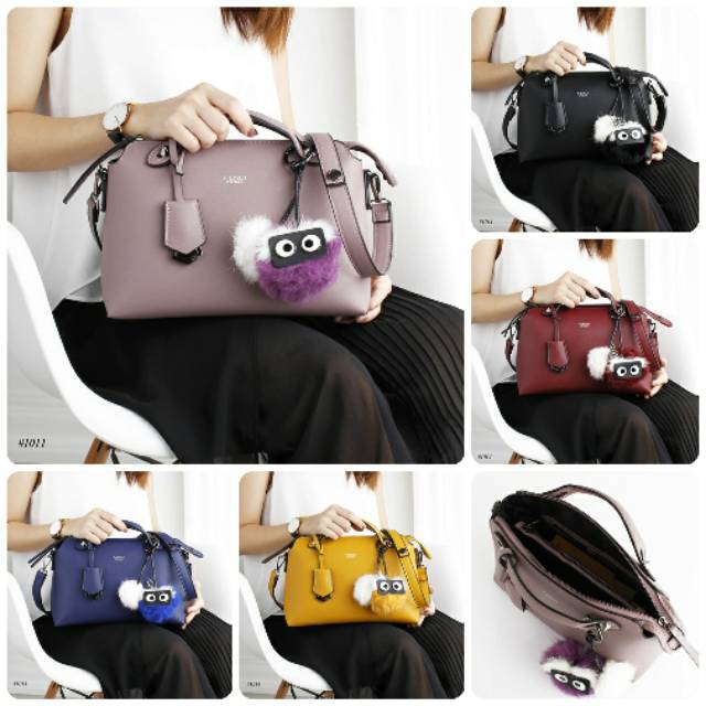 Fendi ByTheWay Boston 1011 BSC Tas selempang murah tas selempang cantik tas selempang berkualitas