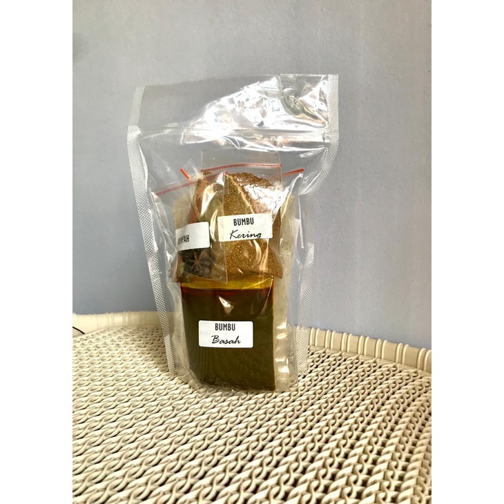 

NASI KEBULI INSTAN BERAS BASMATI 500 GRAM DAN BUMBU KEBULI / PAKET NASI KEBULI BY DAPUR NONGKEE