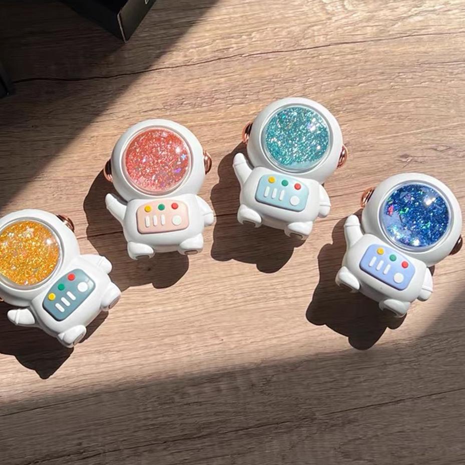 Kipas Angin Mini Portable Karakter Astronaut Cute Fan 1500mah Kapasitas Besar Charge Usb 2-Speed Ang