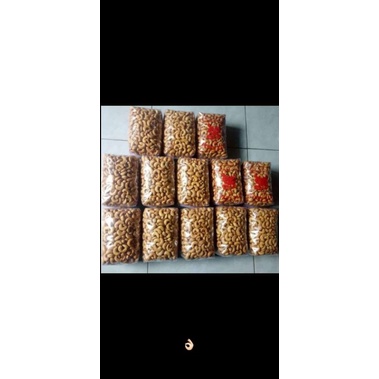 

kacang Mede goreng ori 1000gr