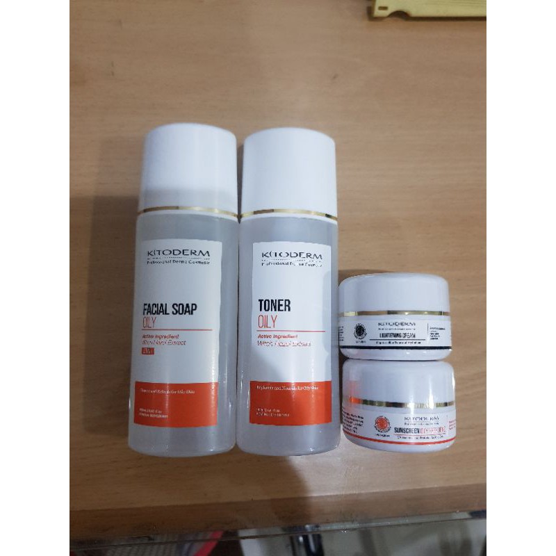 Paket Lightening Oily Kitoderm