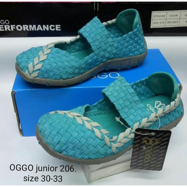 Sepatu oggo rajut anak