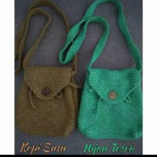 Tas Rajut Selempang Kecil