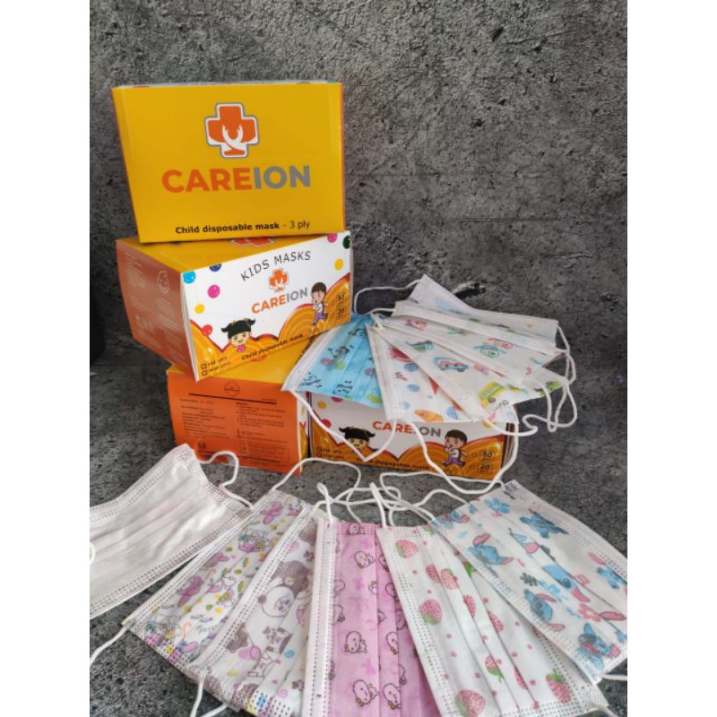 READY MASKER ANAK EARLOOP 3 PLY MOTIF CEWEK MOTIF COWOK MERK CAREION DAN UTAMA ISI 50 LBR PER BOX