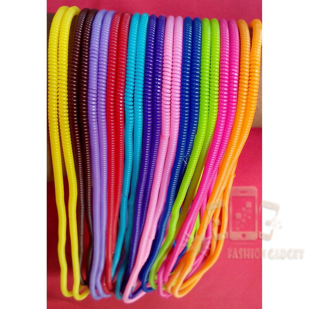 PELILIT KABEL SPIRAL / Pelindung Cable Hp Charger Universal / Cord Protector Color 1/ 2 WARNA