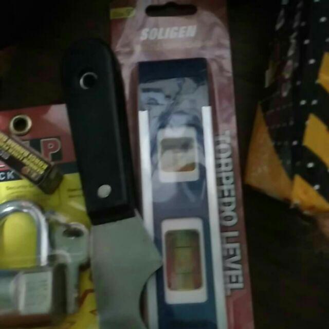 Waterpass Mini Torpedo 9 Inch - Alat Ukur Tukang 22.5cm Magnet - Water Pass