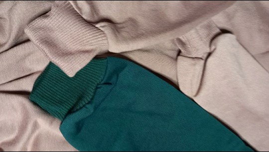 Sprei Hawai [tropical, Monstera, Rosamaria, Peacock Blue, Acapulco, Kazan, Canola, Celine]