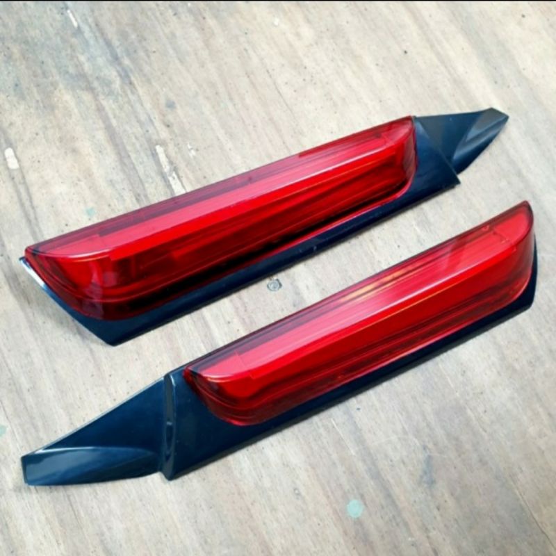 lampu pilar fortuner 2016-2021 led