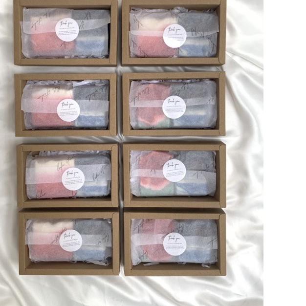 

READY HAMPERS DADAKAN! LEBARAN GIFT SOUVENIR ULANG TAHUN | WISUDA | PERPISAHAN KADO Sahabat HADIAH