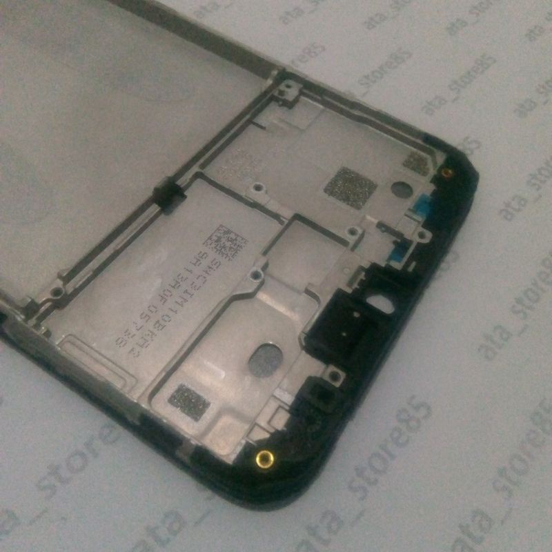 Frame LCD Tulang Tengah Tatakan LCD Xiaomi Redmi 8 / 8A Original