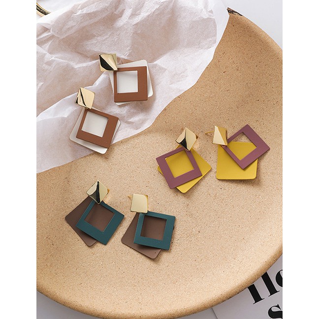 LRC Anting Tusuk Fashion  Size Quadrilateral Earrings D20870