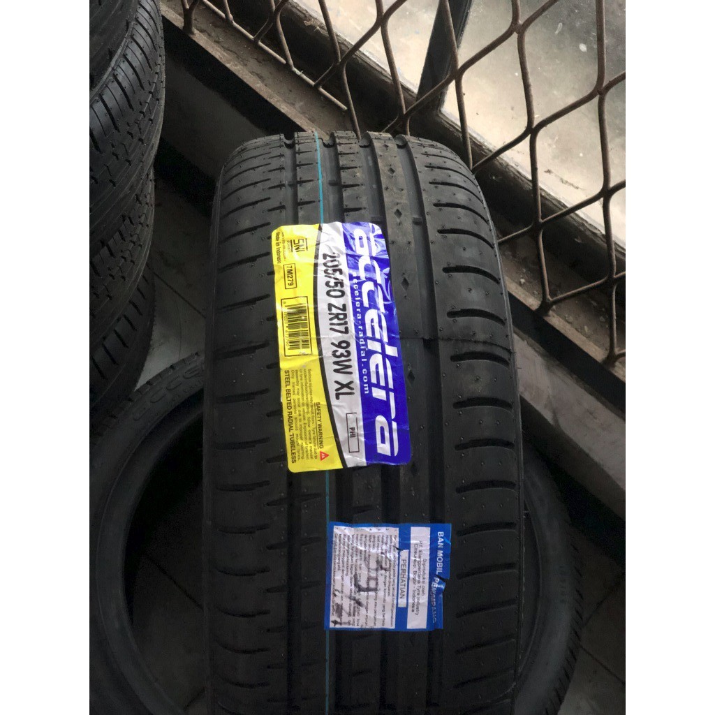 Ban Accelera 205 50 R17 PHI-R Ban Mobil Tubles Avanza, Ertiga, Sienta