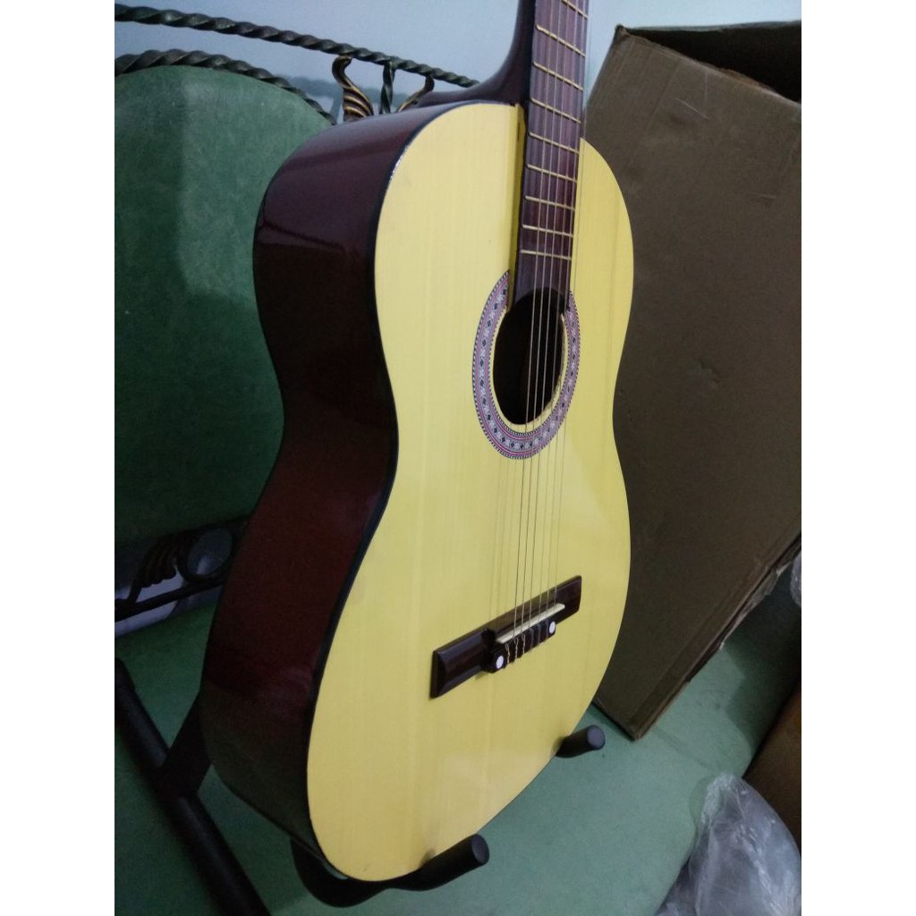 Gitar Classic Merk Yamaha Senar Nylon Warna Natural Buat Pemula Belajar Klasik Jakarta Murah