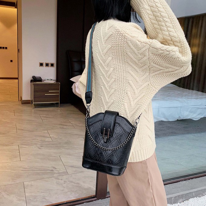 Tas Selempang Stradivarius 2 Tali / Women Slingbag Import