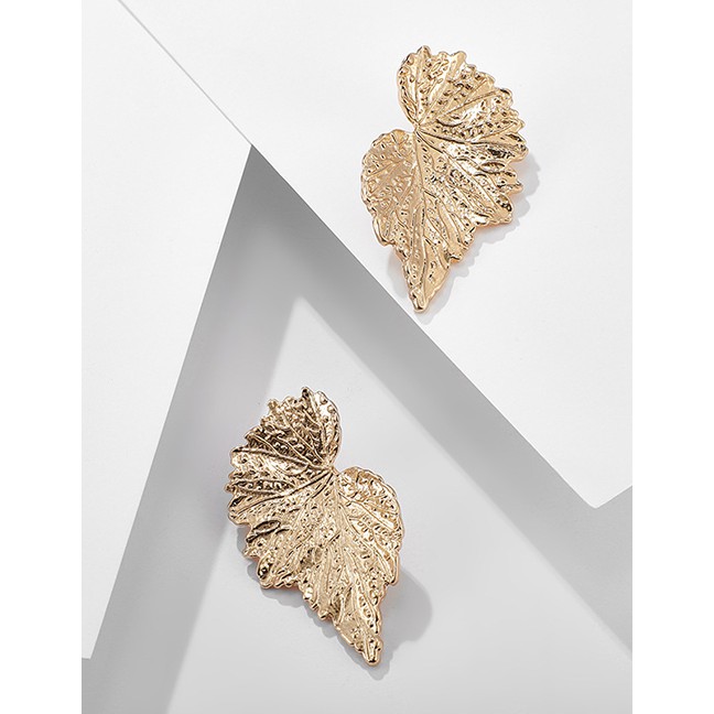 LRC Anting Tusuk Fashion Golden Leaf Relief Earrings D73513