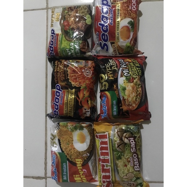 

mie instan goreng/kuah indomie sarimi dan sedap Rp.3200-4000