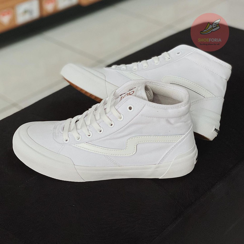 Sepatu Sneakers Patrobas Ivan Triple White High Original 100%