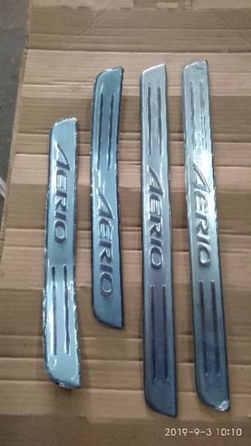 Door sill plare suzuki aerio