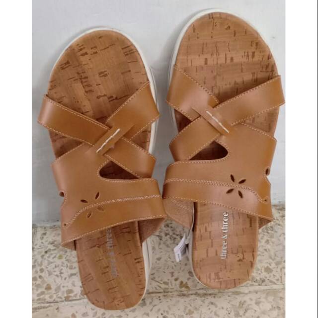 Sandal selop three N three