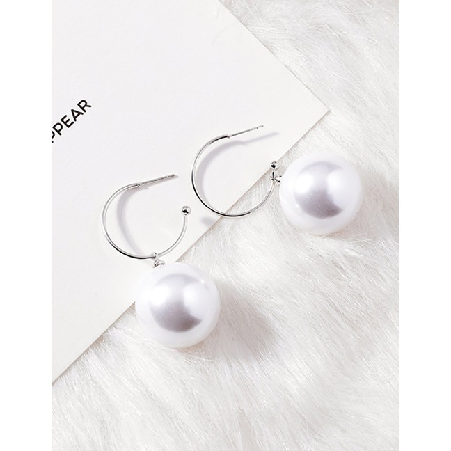 LRC Anting Tusuk Fashion Color Pearl Decorated Earrings F1786X