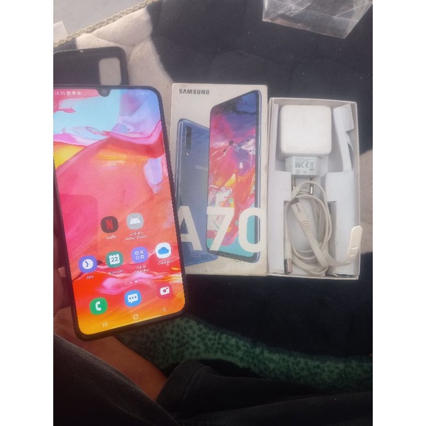 Hp seken / Bekas samsung A70 8/128