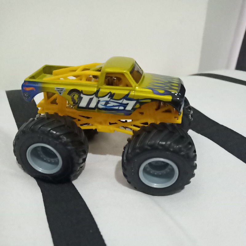 Titan Monster Jam Hotwheels Loose