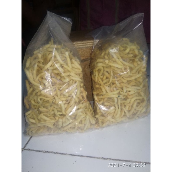 

cucuk gigi/stik bawang/kuebawang
