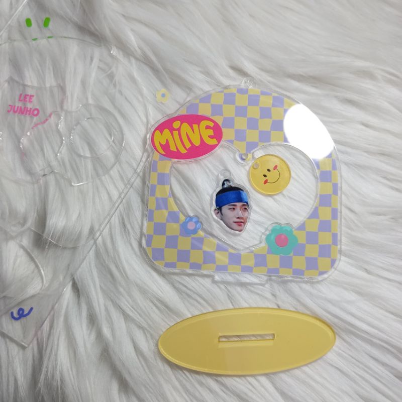 Custom Acrylic Kit / Puzzle Keyring / Puzzle Standee