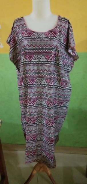 MOTIF TERBARU Dress Midi Jumbo Dasar Hitam Corak Random