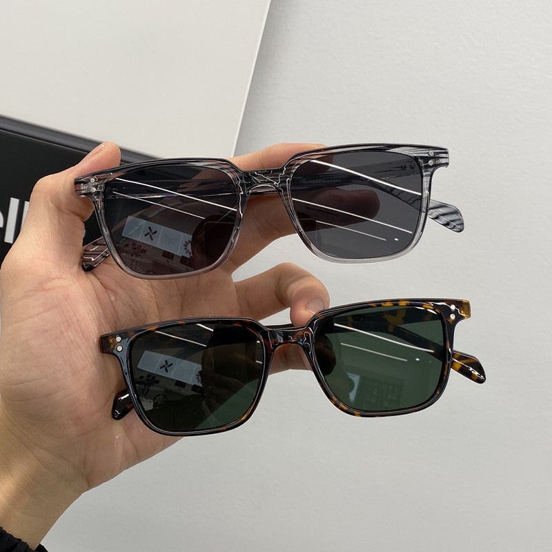 （YUZHU）COD Kacamata Hitam Pria/Wanita Retro Gaya Sempit Frame Kacamata Murah Sunglasses