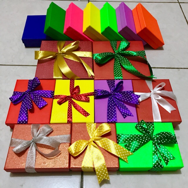 

kotak kado hardbox tebal