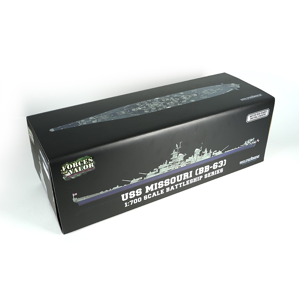 Kapal USS Iowa / Missouri Battles of Okinawa 1945 Skala 1:700 Forces of Valor