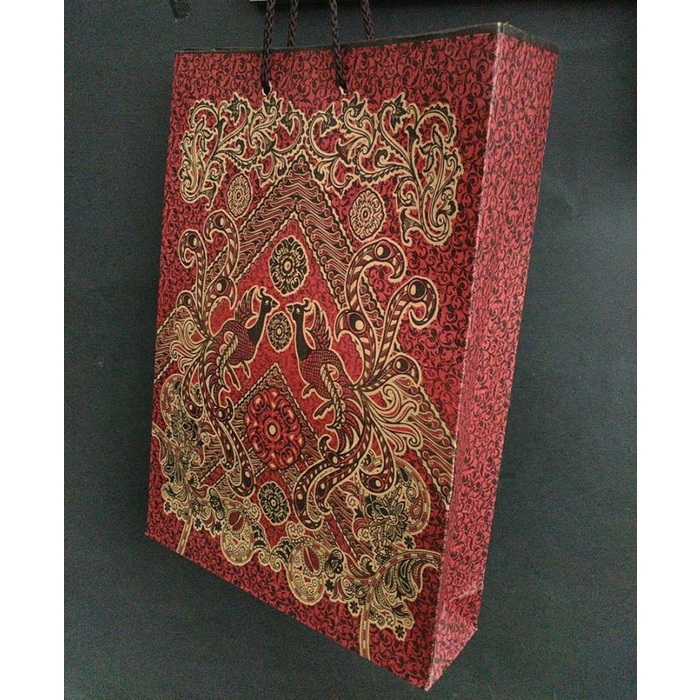 

Tas Karton Batik Merak 22x32x6 Kemasan Souvenir Hantaran Oleh Oleh