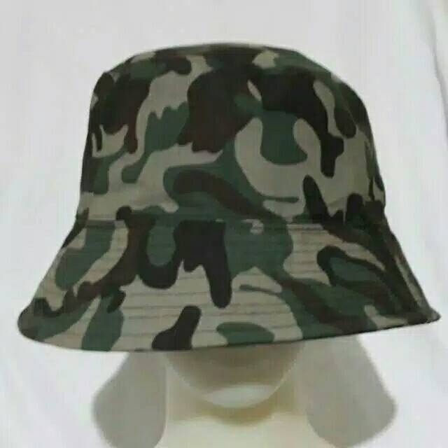 Bucket hat motif loreng