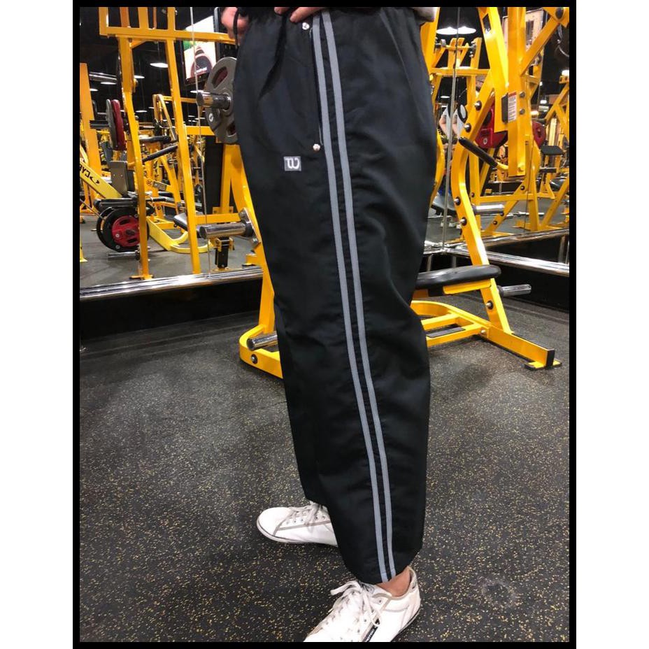 BIG SALE CELANA TRAINING WILSON 