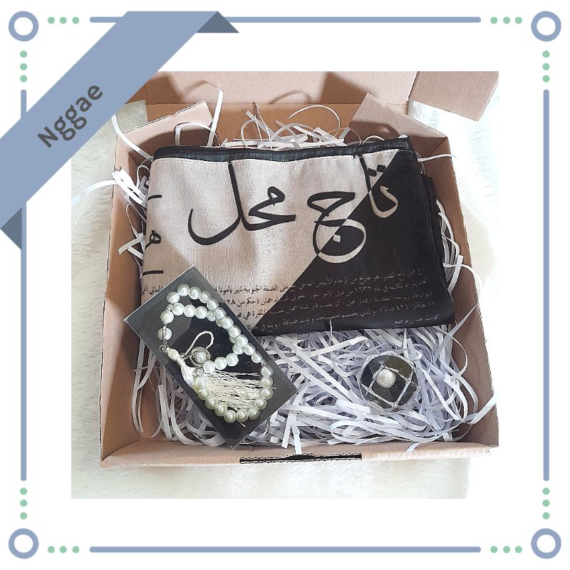 Hampers kado hadia Jilbab original li scarf arabic koran box