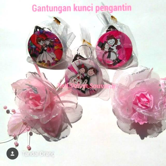 Souvenir Gantungan Kunci Pengantin