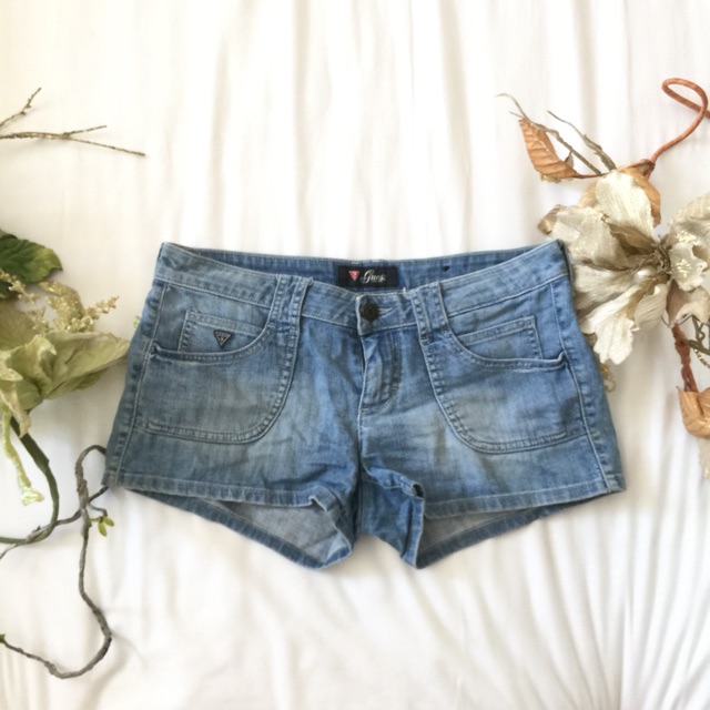 [SUPER SALE] Celana pendek ORIGINAL GUESS PRELOVED