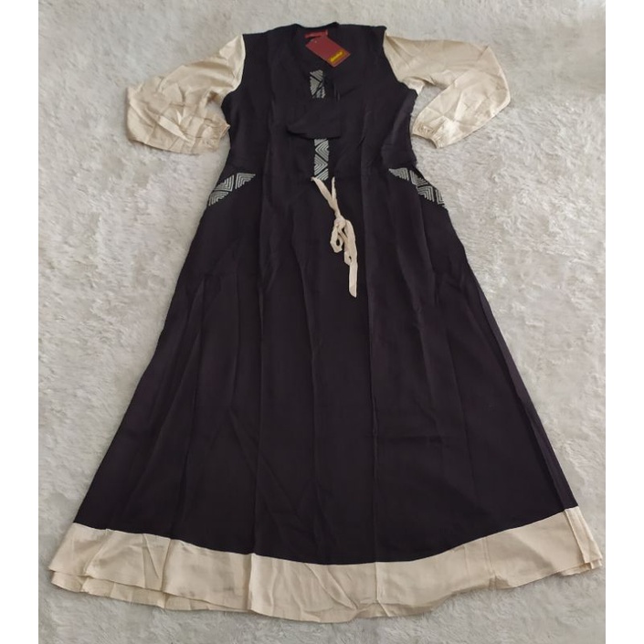 ABAYA DANNIS HITAM TERBARU DISKON