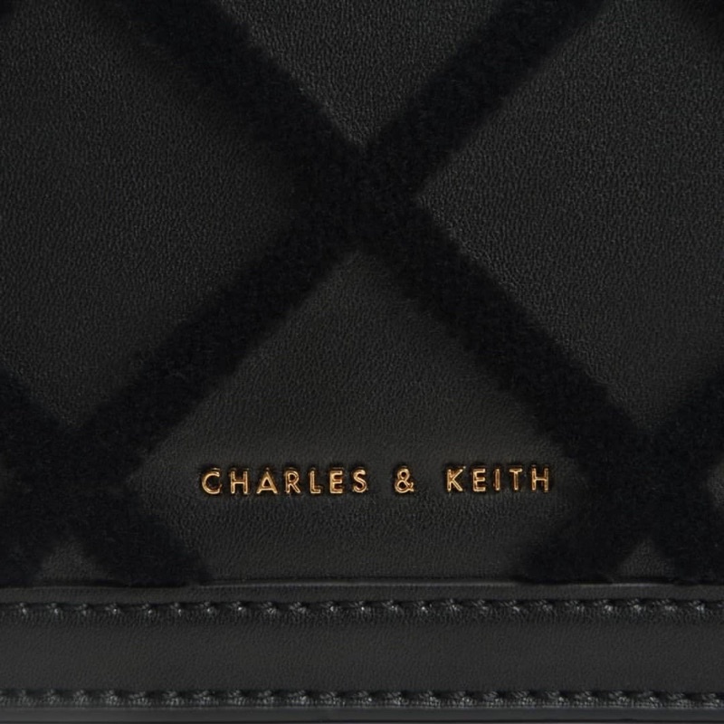 New Pearl Handle Shoulder Bag