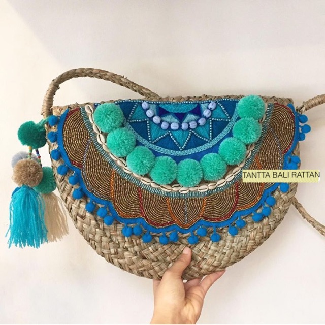 Tas selempang wanita / tas bohemian / tas anyam bali /handmade bali/ tas fashion wanita