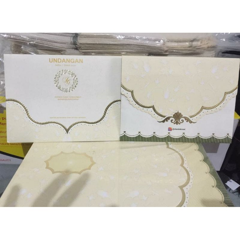 Cetak Undangan Pernikahan/Undangan Pernikahan Embos Emas/Undangan Tulisan Emas/Undangan Blangko Erba