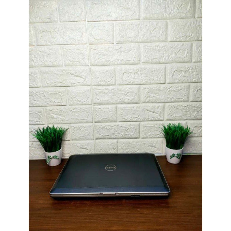Laptop Dell E642 0Intel core i5-2520M RAM 250 GB HDD 250 GB VGA Intel Graphics NVDIA NUS 4200M