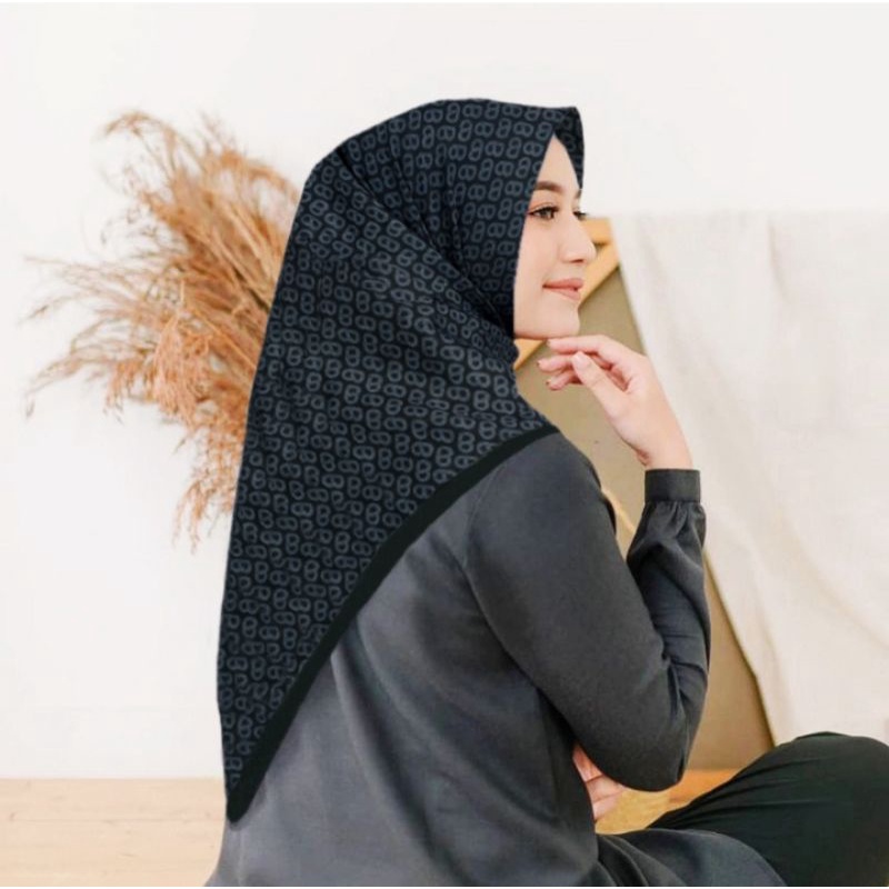 SALE HIJAB / HURUF HITAM / COD / KERUDUNG VOAL MOTIF / SEGI EMPAT VOAL / JILBAB TERBARU / LASER CUT