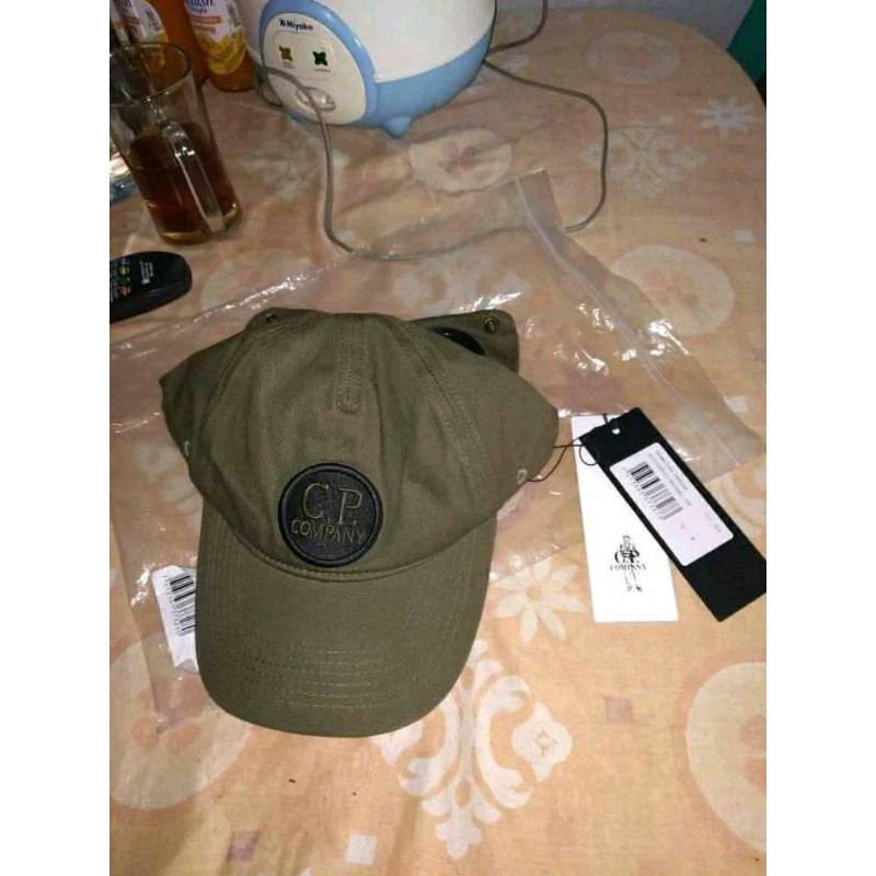 Caps cp company green army