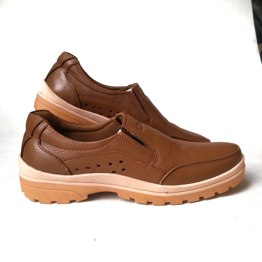 Kickers Sepatu Casual Kasual Pria Bahan Kulit Asli Slip On elegan Kode F.73