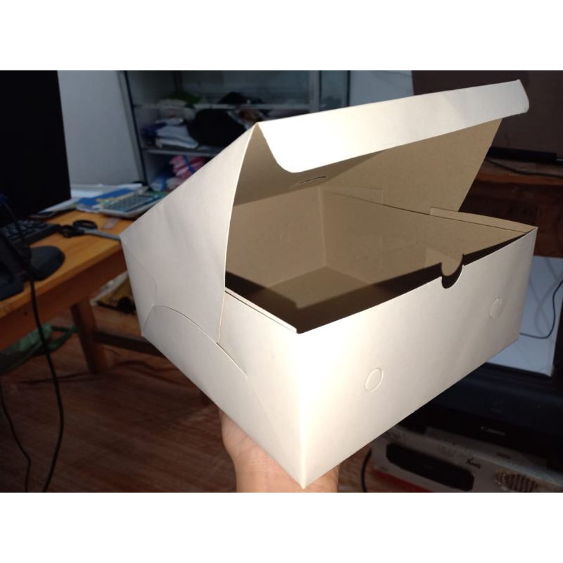 KOTAK NASI DELIMA POLOS 18X18 / BOS MAKANAN / KOTAK POLOS / BOX KARDUS PUTIH POLOS