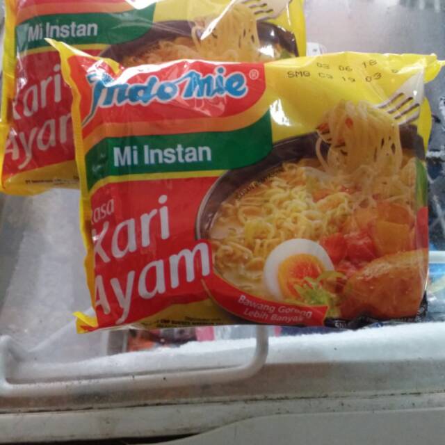 

Indomie kari ayam