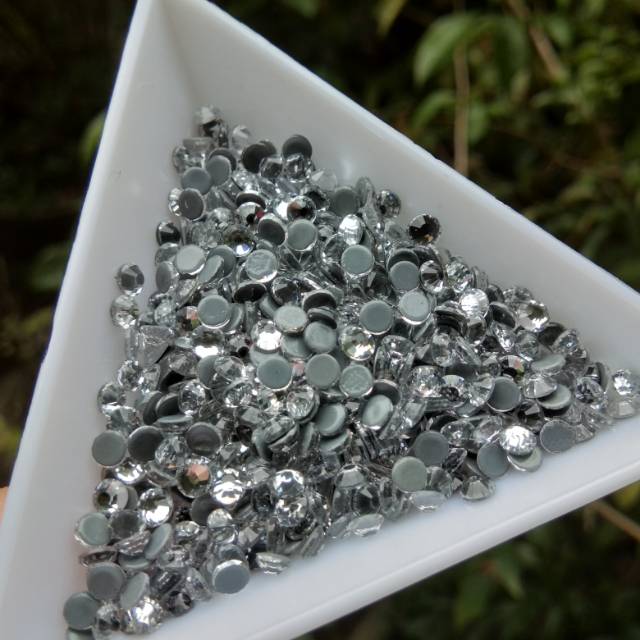 Diamond Tempel Crystal Clear Logo Huruf Khimar Masker / Grade Super (Hotfix)