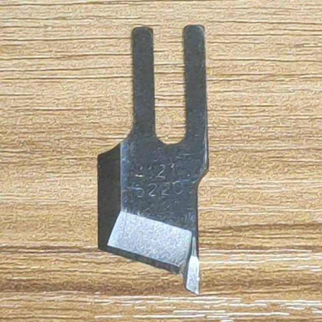 Pisau Juki B4121-522-000 Mesin Jahit Juki DLM-522 -DLM-5200